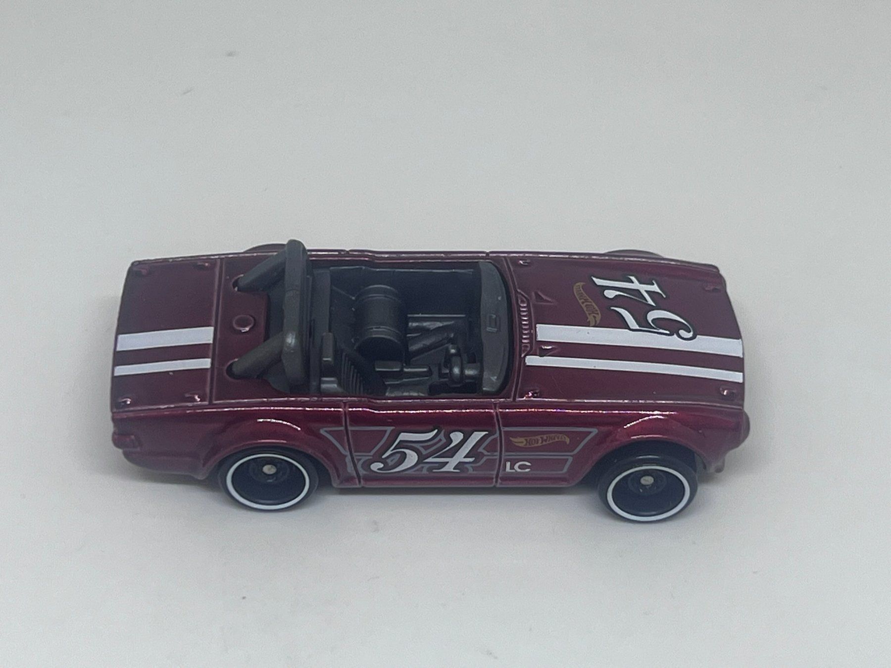 Hot Wheels Modellini d'auto: Hot Wheels Triumph TR6 #262 – Usato da Wildegg venduto da LaaBoutique 1