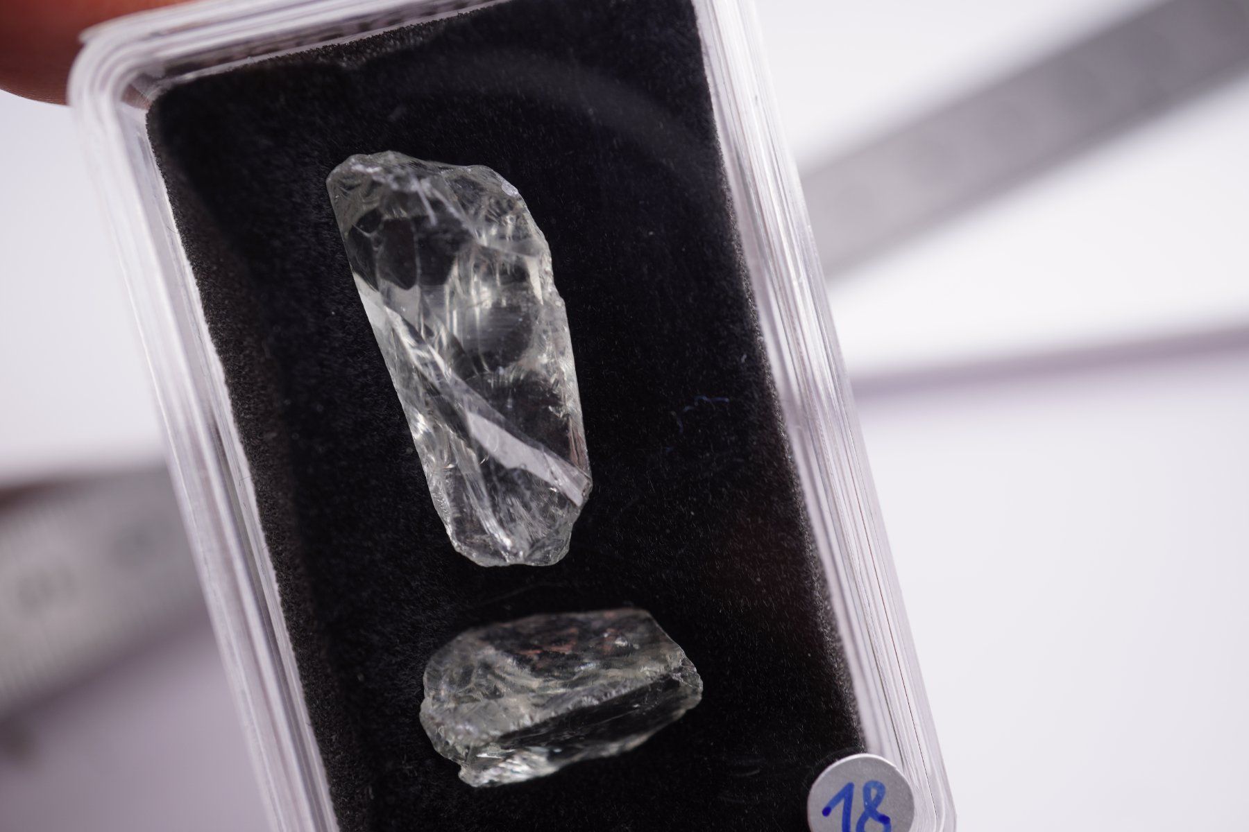 Minerali & Pietre curative: Prasiolith  Rohsteine Facettier  Ware      im Böxli – Nuovo e nell'imballaggio originale da Eschenbach SG venduto da topstone 3