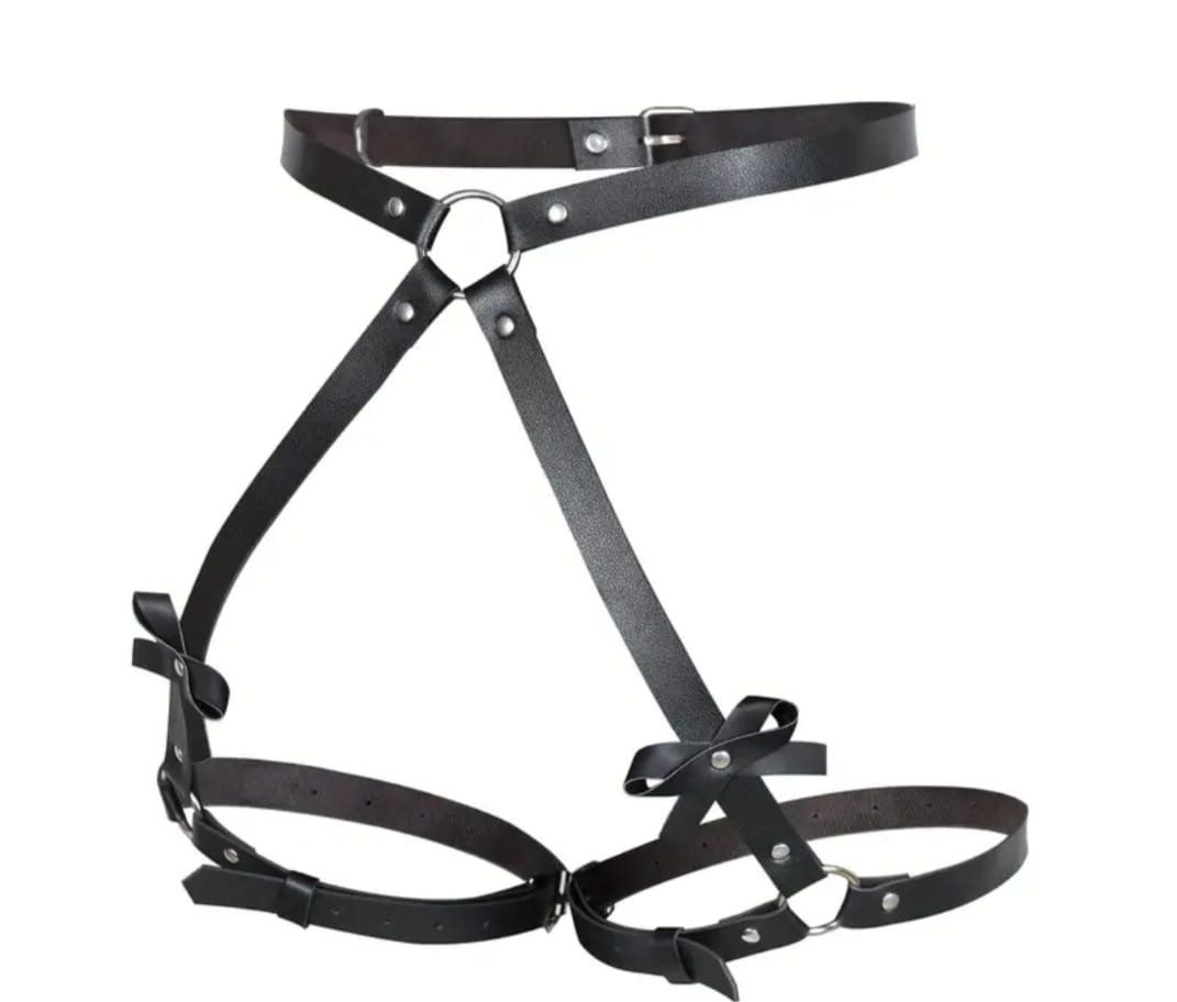 Cinture: Schwarzer Harness Body Gurt mit Schleifen, – Nuovo e nell'imballaggio originale da St.Erhard venduto da Saskya551 2