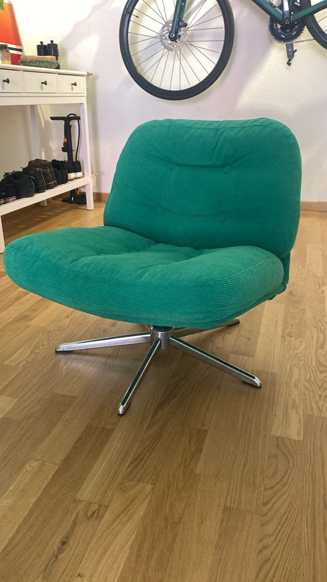 Ikea Poltrone: Ikea DYVLINGE Drehsessel, Kelinge grün – Usato da Horw venduto da tim_8d5c