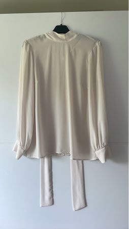 weisse Bluse in Grösse 38