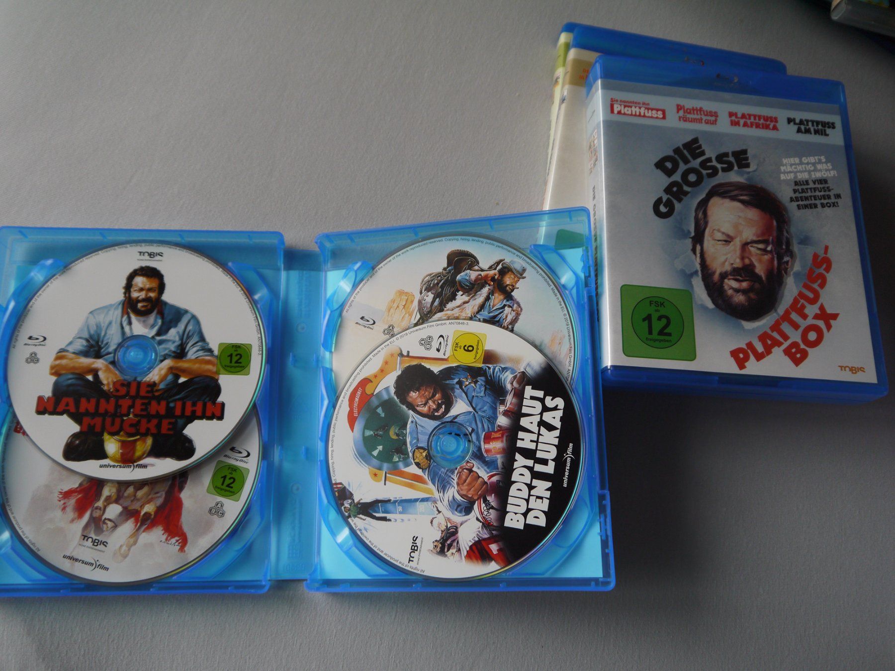 Tutti i DVDs: DIE BUD SPENCER XXL JUMBO BOX -14 Blu Ray – Usato da Hagendorn venduto da Blaf 3