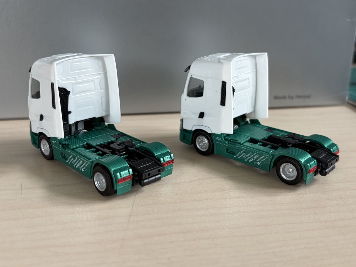 Herpa Modellini d'auto: 2 x Renault T SZM – Nuovo (secondo la descrizione) da Felben-Wellhausen venduto da Mobil01 1