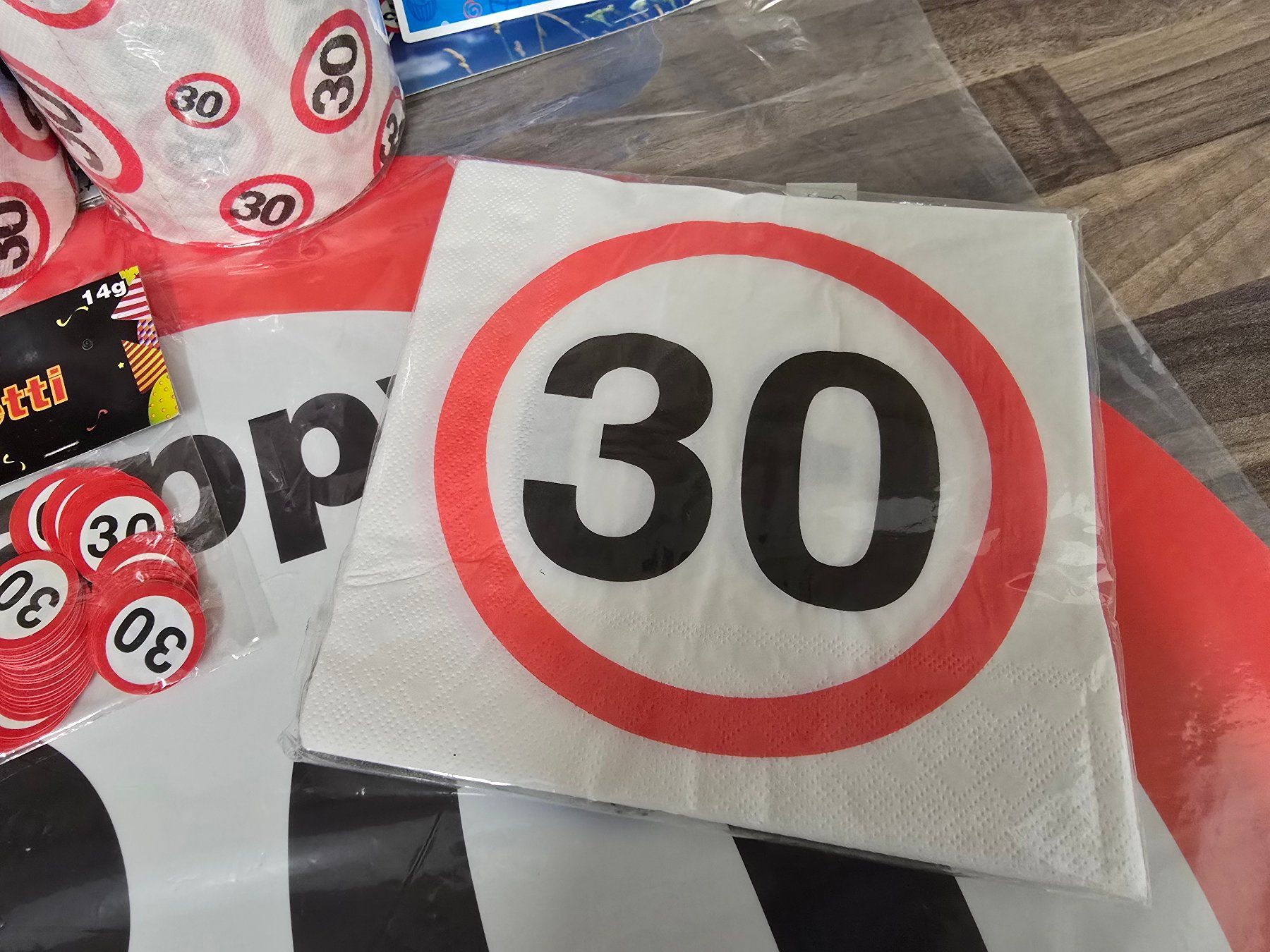 Tutte le decorazioni: Geburtstagsset zum 30. Geburtstag – Nuovo e nell'imballaggio originale da Knutwil venduto da Geschenksatelier 4