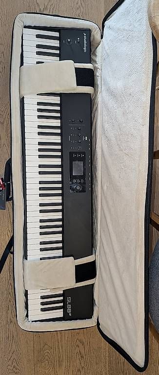 Instruments de musique: Studiologic SL88 GT mk2 – D'occasion à Confignon par nar_9q26 4