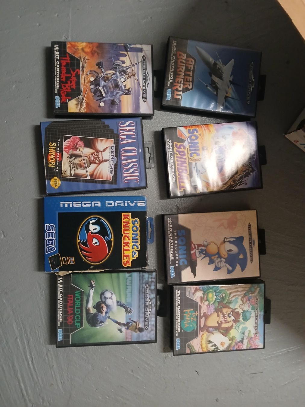 Sega Console: SEGA Mega drive - complète avec 8 jeux – Usato da Brignon (Nendaz) venduto da dan_8jby 2