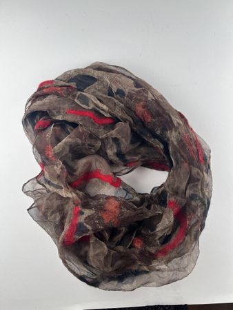 Seiden Foulard grau mit rot & schwarz