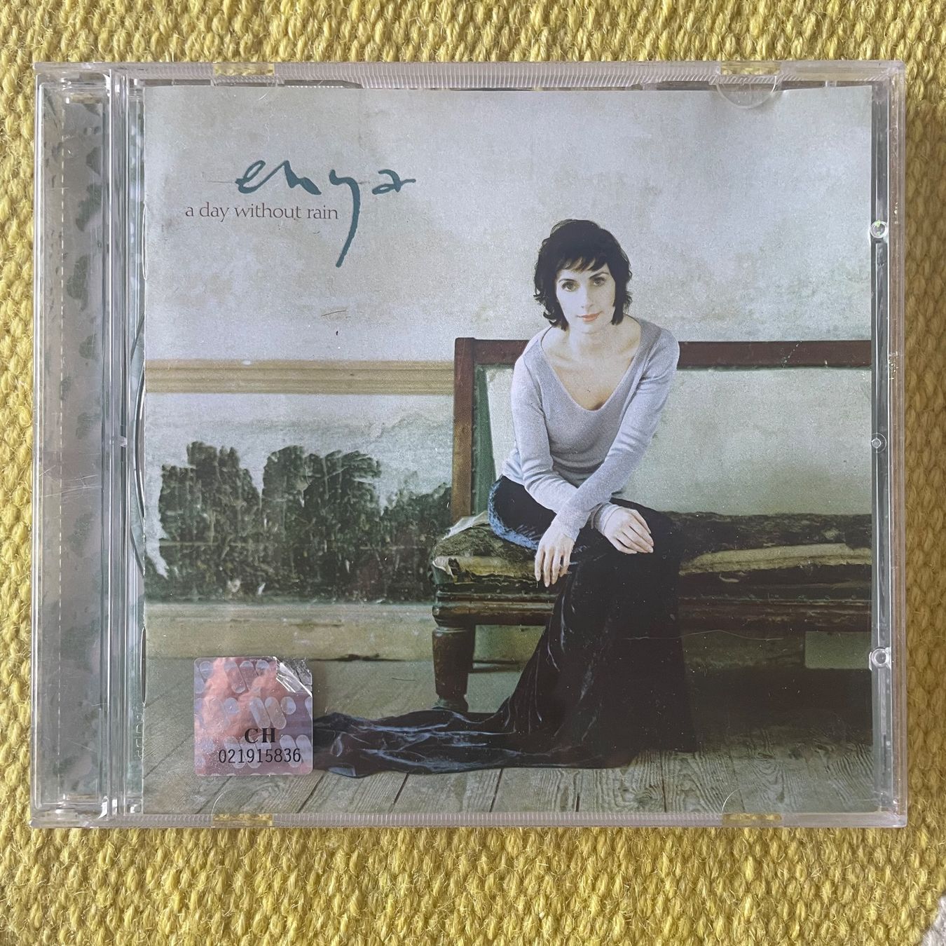 CD: ENYA-A DAY WITHOUT RAIN – Usato da Rorschacherberg venduto da CD-Roli