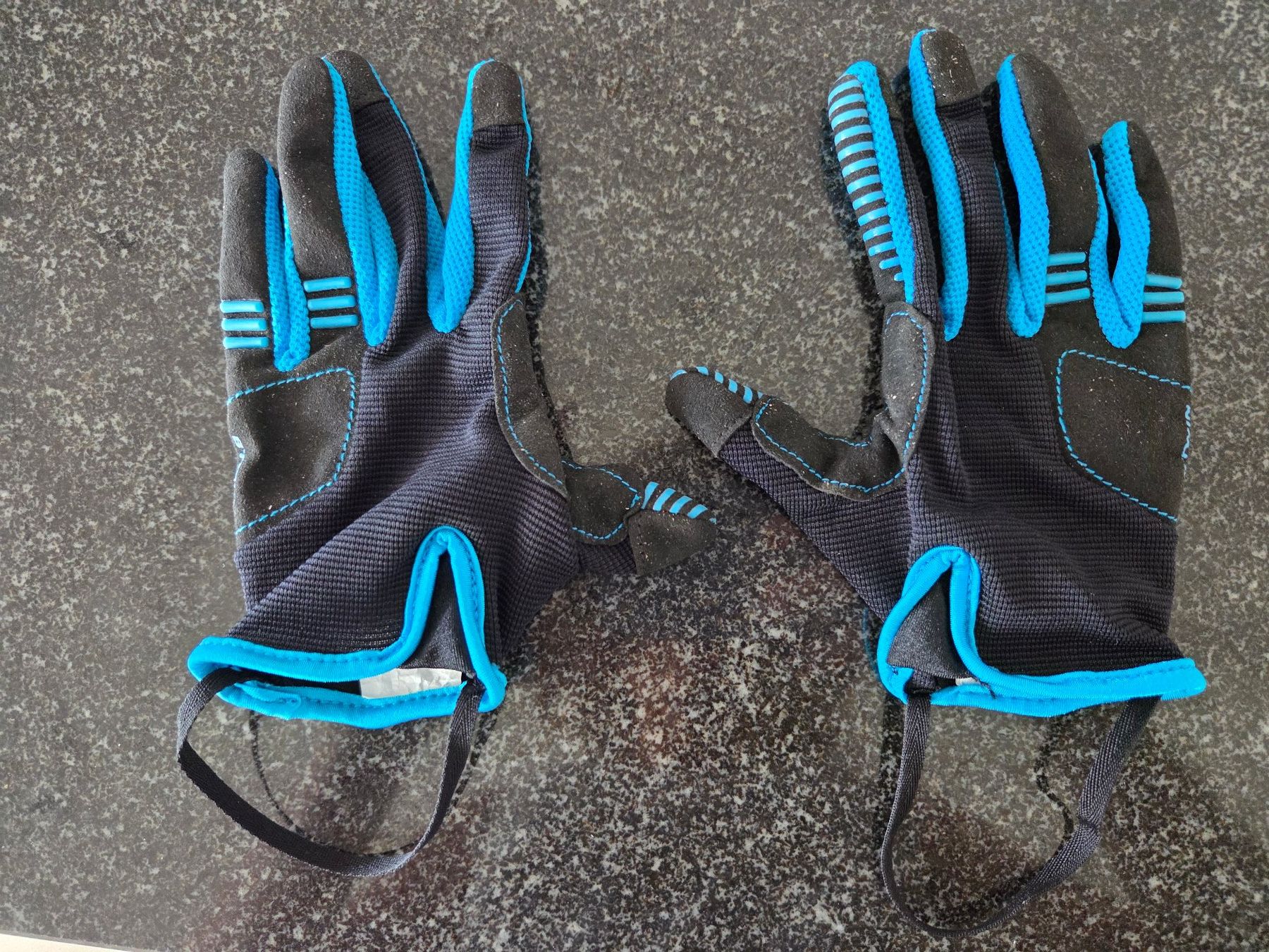 Guanti: Velohandschuhe Kinder 8-10 Jahre – Usato da Obergösgen venduto da schesom 1