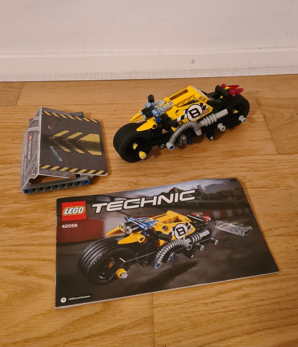 Lego Spielzeuge: Lego Technic Motorrad 42058 mit Anleitung – Gebraucht aus Zug von sa.ho