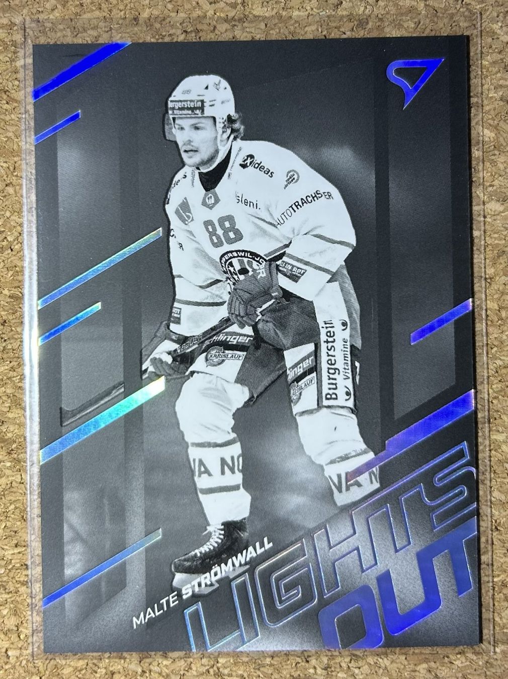 Sportzoo Carte collezionabili: SC Rapperswil-Jona Lights Out Malte Stromwall – Nuovo (secondo la descrizione) da Cham venduto da 9inches