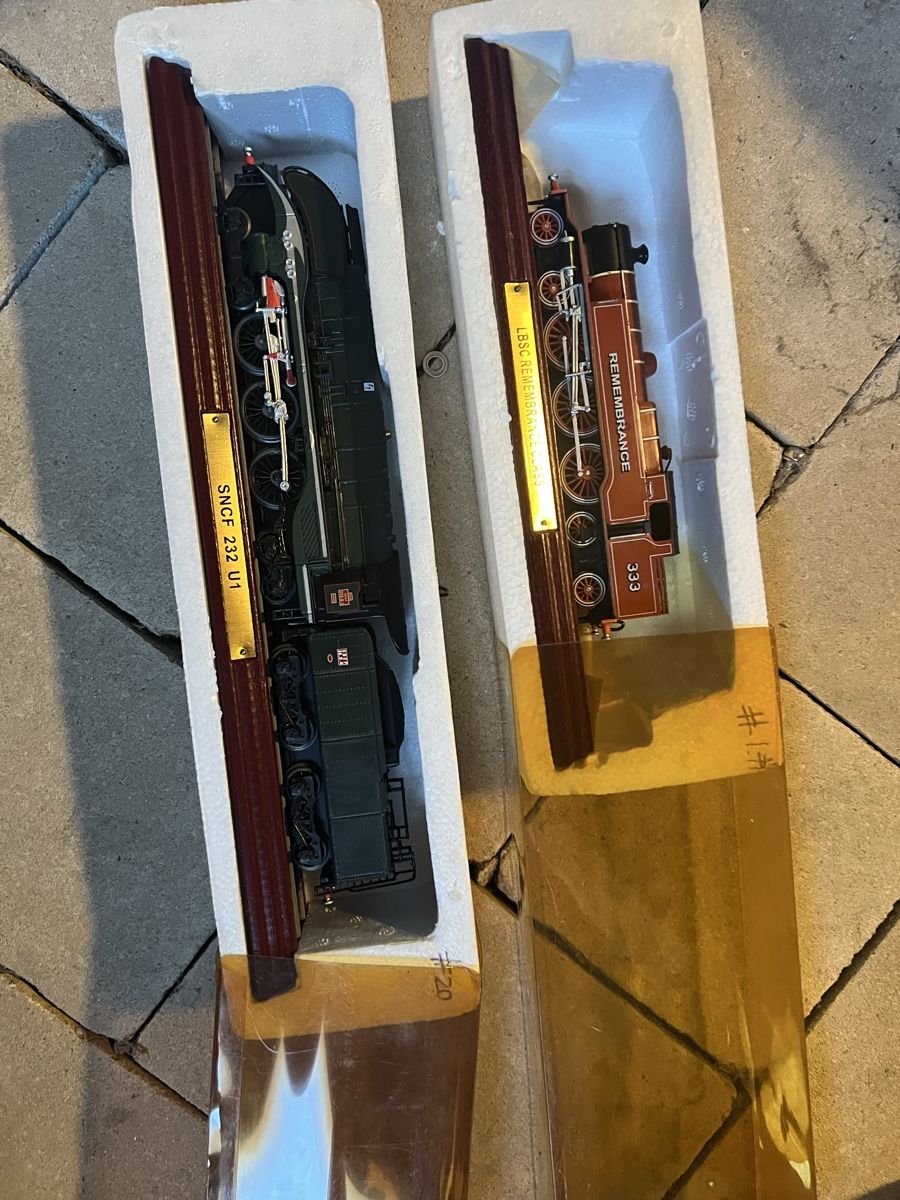 Modellini di ferrovie: Modelleisenbahn Lokomotiven 9Stk – Usato da Dittingen venduto da Bellevista 3