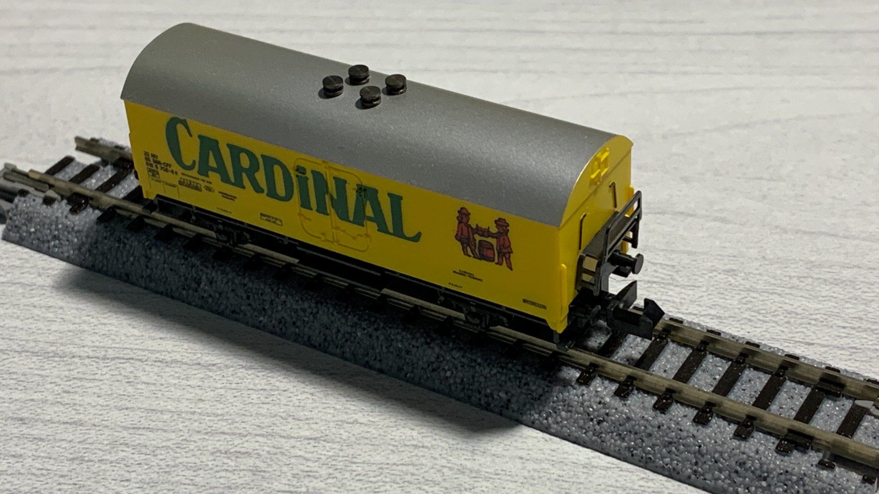 Trix Modellini di ferrovie: Minitrix 13693 Kühlwagen Bier Cardinal SBB – Nuovo (secondo la descrizione) da Unterengstringen venduto da Tobaz 3