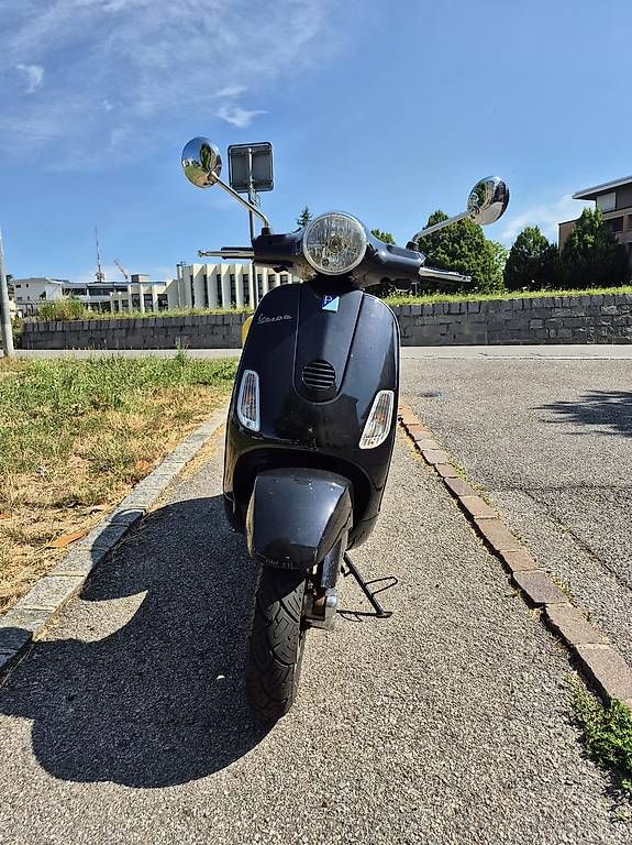 Scooter: Vespa LX 125 Nera – Usato da Sorengo venduto da rxpx68 2