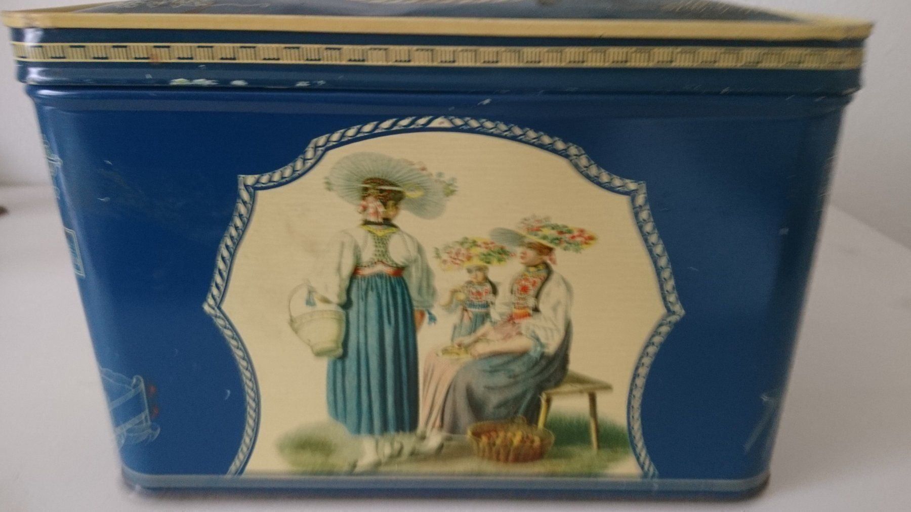 Altro in Decorazioni & Accessori: alte Blechdose / Guezlidose riesig – Usato da Schüpfen venduto da ardiphne 1
