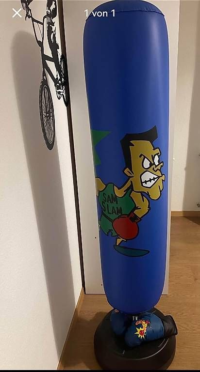 Boxsäcke: Kinderboxsack mit Boxerhandschuhe – Gebraucht aus Schindellegi von R.Temperli