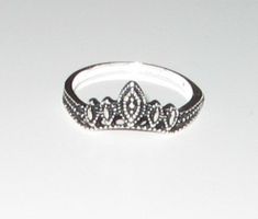 Ring silberfarbig, Motiv Diadem, U53