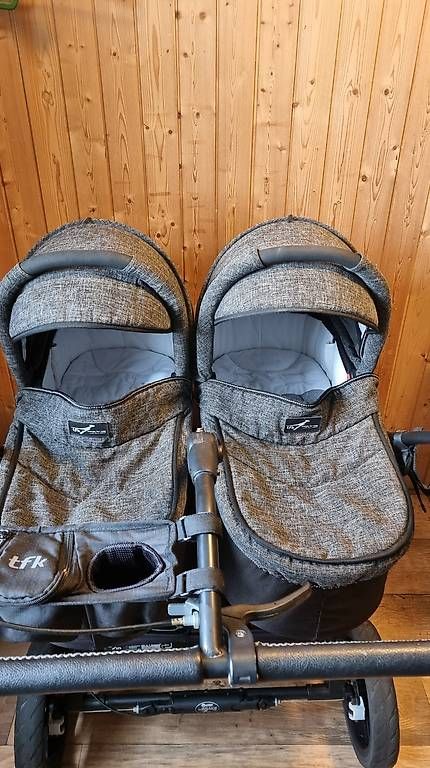 TFK Carrozzine: TFK Zwillingswagen ab Geburt – Usato da Einsiedeln venduto da Fluh05 2