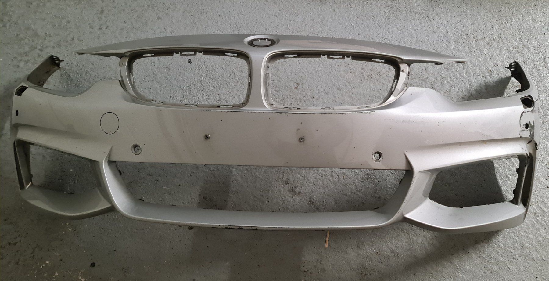 BMW Alle Autoersatzteile: Bmw 4er F33 Frontstoßstange – Defekt aus egerkingen von BmwB58