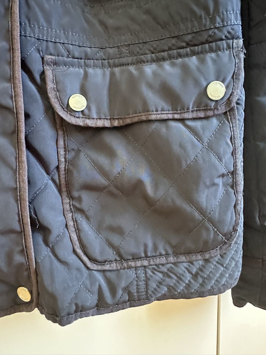Tommy Hilfiger Giacche: Tommy Hilfiger quilted jacket navy size M – Difettoso da Horgen venduto da ger_2y92 8