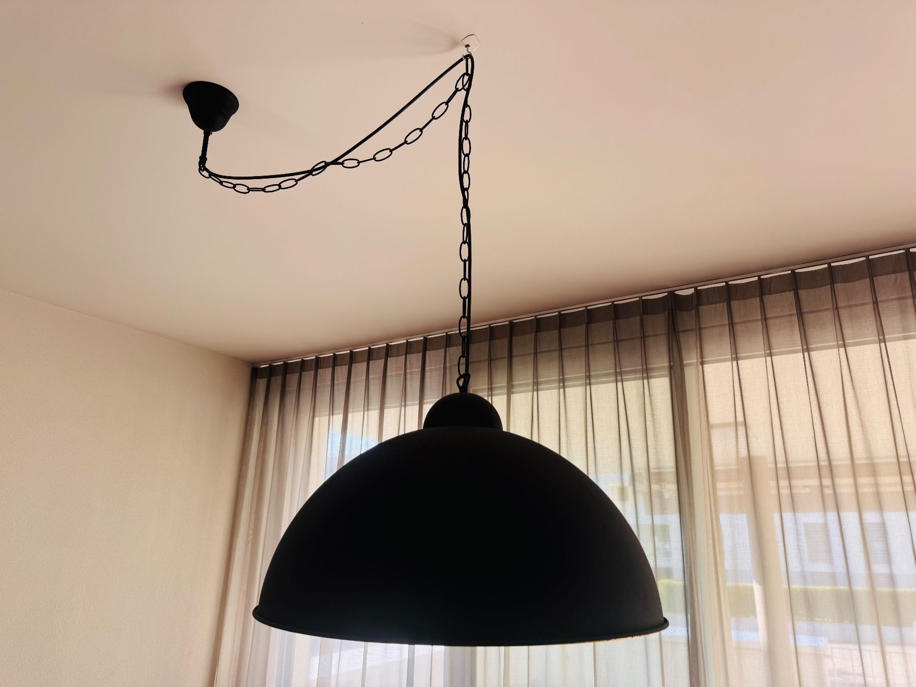 Lampadari & plafoniere: Schwarze Pendelleuchte mit goldener Innenseite – Usato da Weinfelden venduto da Jana_JJ 3