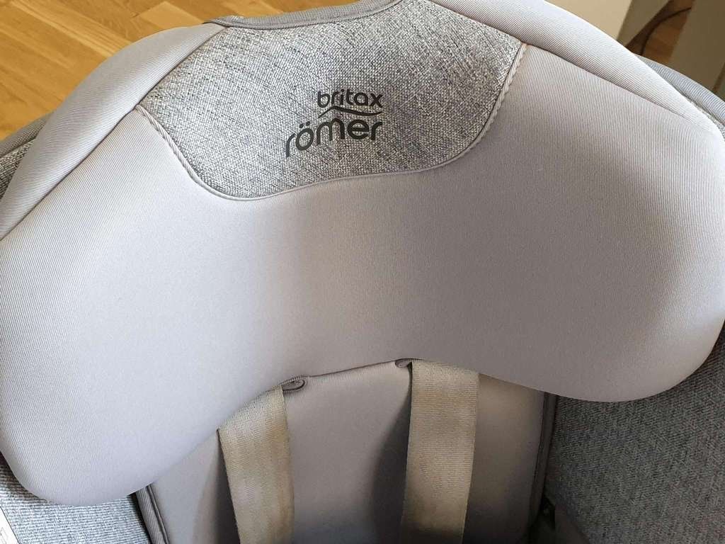 Britax Römer Auto-Kindersitze: Britax Römer Kindersitz DUALFIX M i-SIZE – Gebraucht aus Schaffhausen von braunbotnet 3