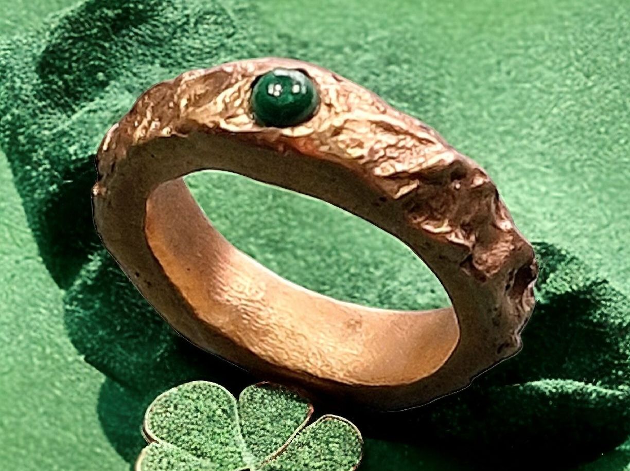 Anelli: Wilder Ring, Bronze & Malachit, Grösse 47. – Nuovo e nell'imballaggio originale da Aarau venduto da Schmuckhoehle_MD