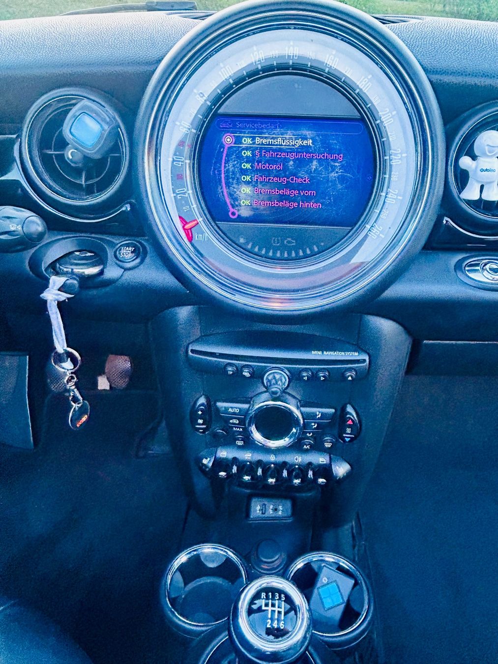 Mini Autos: Mini Cooper Cabrio 1.6l 122PS R57 2015 – D'occasion à Zürich par Binoemli 7