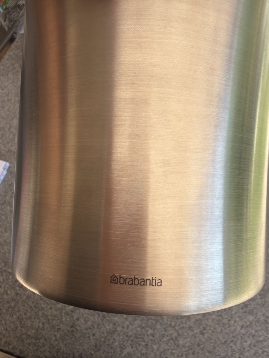 Brabantia Cestini per rifiuti: Brabantia Tischmülleimer Abfalleimer Edelstahl  – Usato da Deitingen venduto da Himhip 1