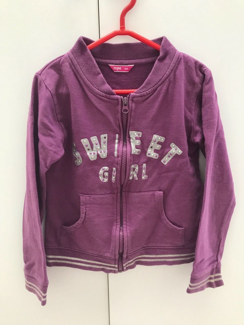 Maglioni & Felpe: Jacke/Pullover lila Gr.128 – Usato da Wädenswil venduto da JJ15
