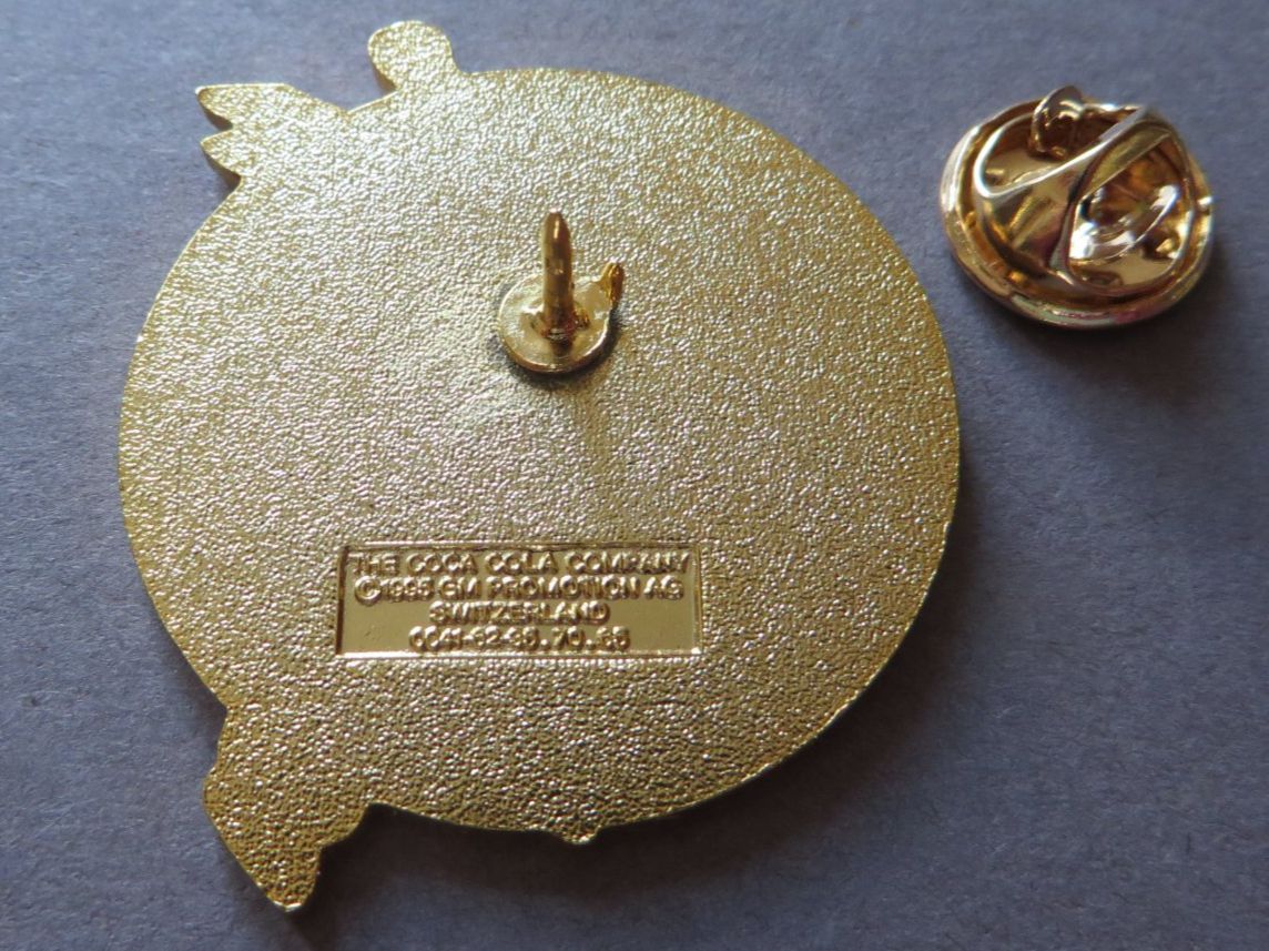 Coca-Cola Placchette & Badge: PIN, COCA-COLA EISBÄR EISLAUF – Usato da Neuhausen venduto da luckimucki 1