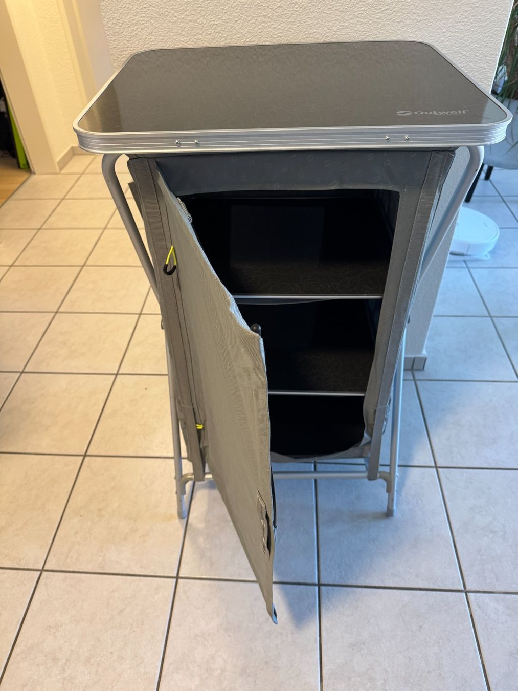 Outwell Schränke: Outwell - Campingschrank – Gebraucht aus Ennetmoos von wilk-inson