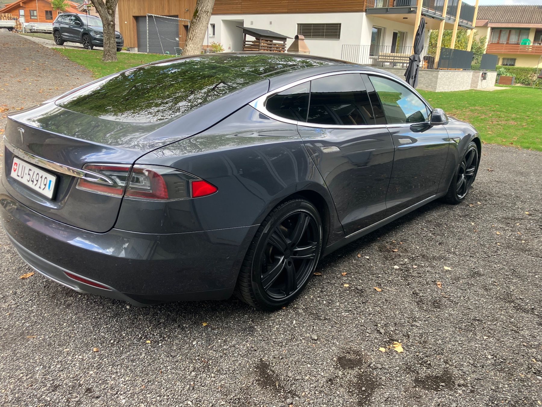 Tesla Autos: Tesla Model S 85D – D'occasion à Buchs LU par Rnp 2