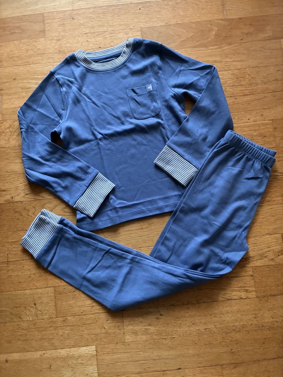 Pyjamas & Ähnliches: Schönes Pyjama Gr. 128, Neu – Neu (gemäss Beschreibung) aus richterswil von lunamarie001