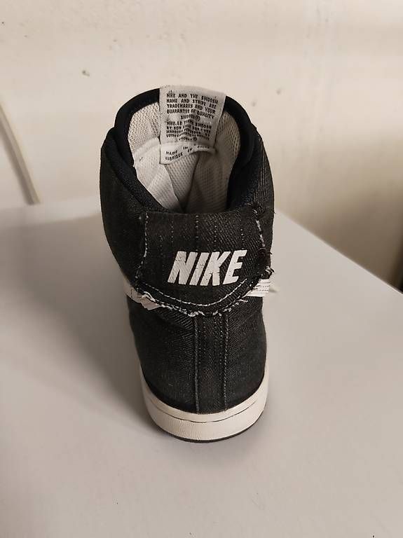 Scarpe da uomo: Nike Sneaker Grau, Gr – Usato da Lachen SZ venduto da Kamelfluesterer 2
