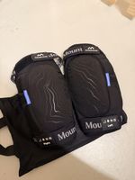 Mountain Moods Knee Pads Black Size M new with tag