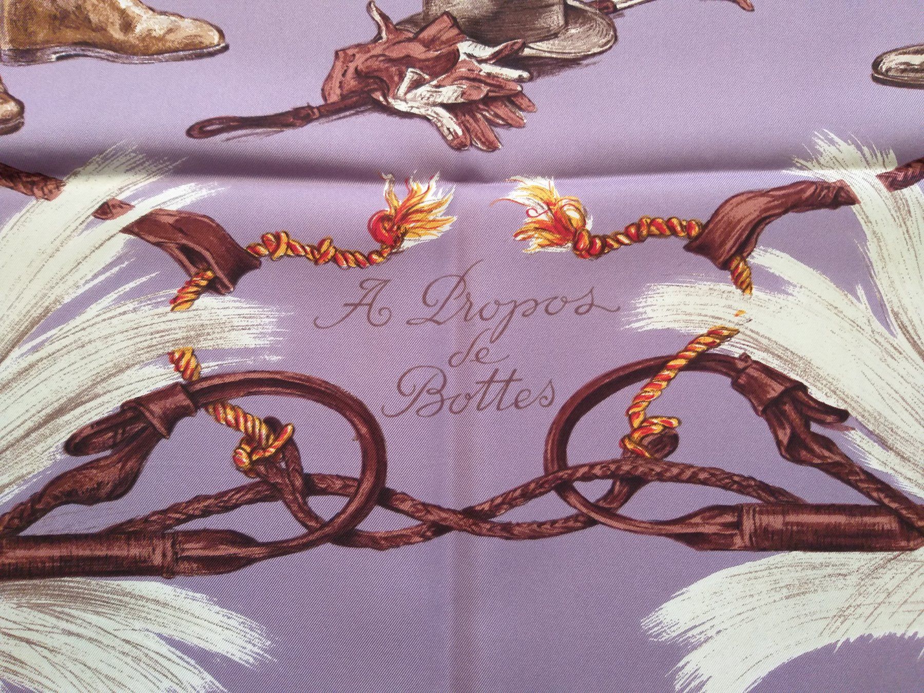 Hermès Foulard & Sciarpe: HERMES "A PROPOS DE BOTTES" CARRE 90 CM – Usato da Cossonay-Ville venduto da Les_1001_perles 1