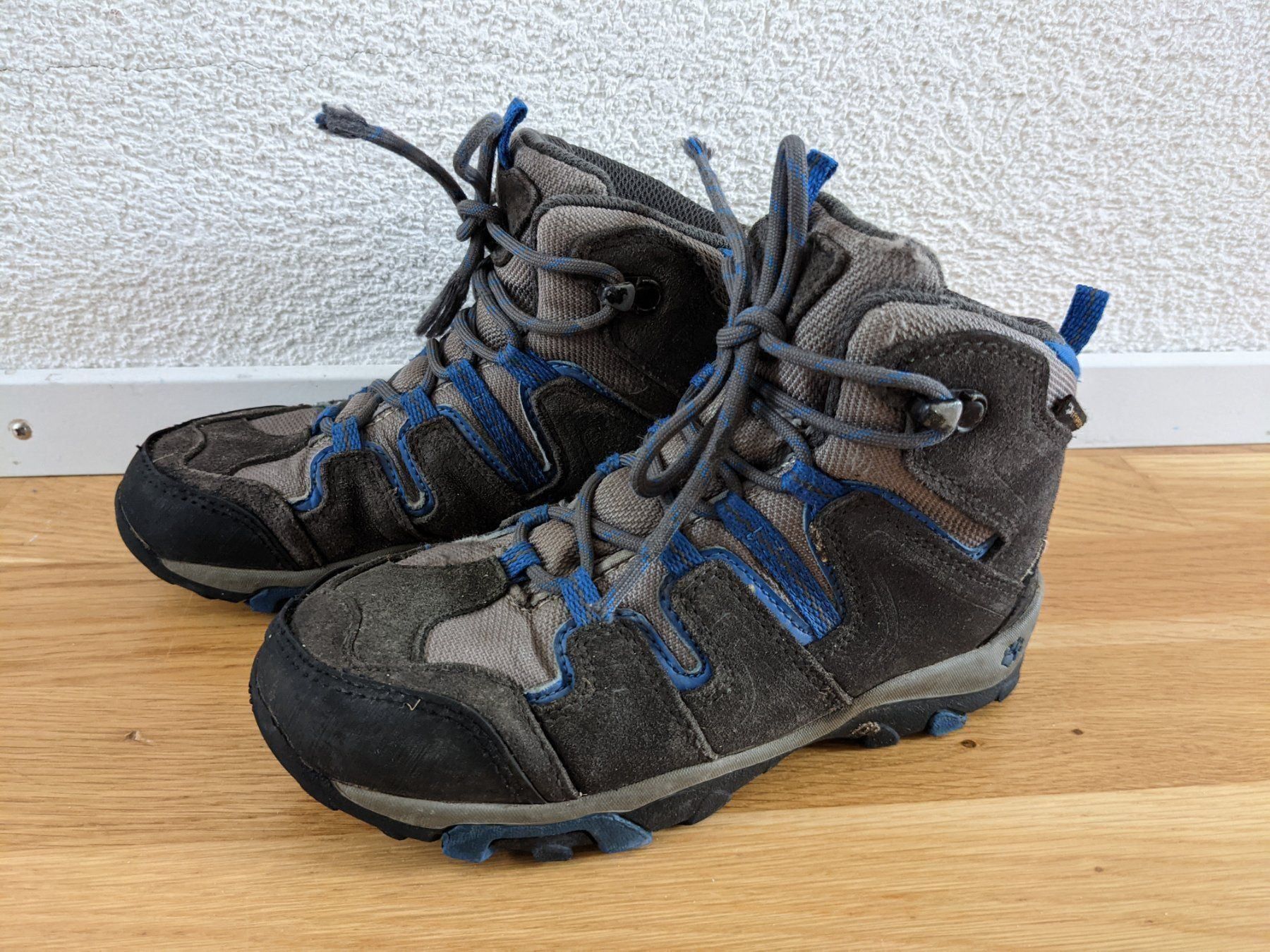 Jack Wolfskin Scarpe per ragazzi: Wanderschuhe für Kinder Jack Wolfskin Gr.32 – Usato da Sutz venduto da Rawypp