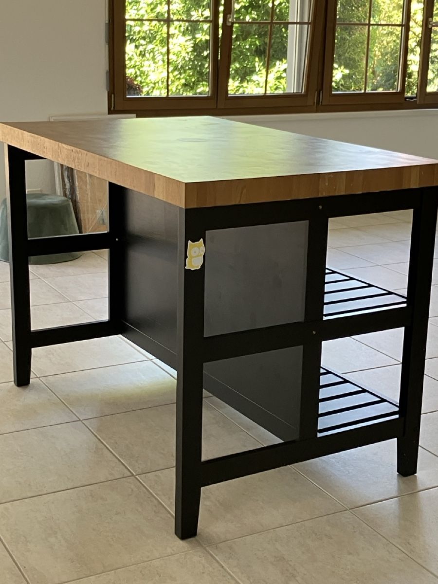 Allestimento di negozi e stand fieristici: Ikea Vadholma Kücheninsel – Usato da Jonen venduto da van_5b7m 3