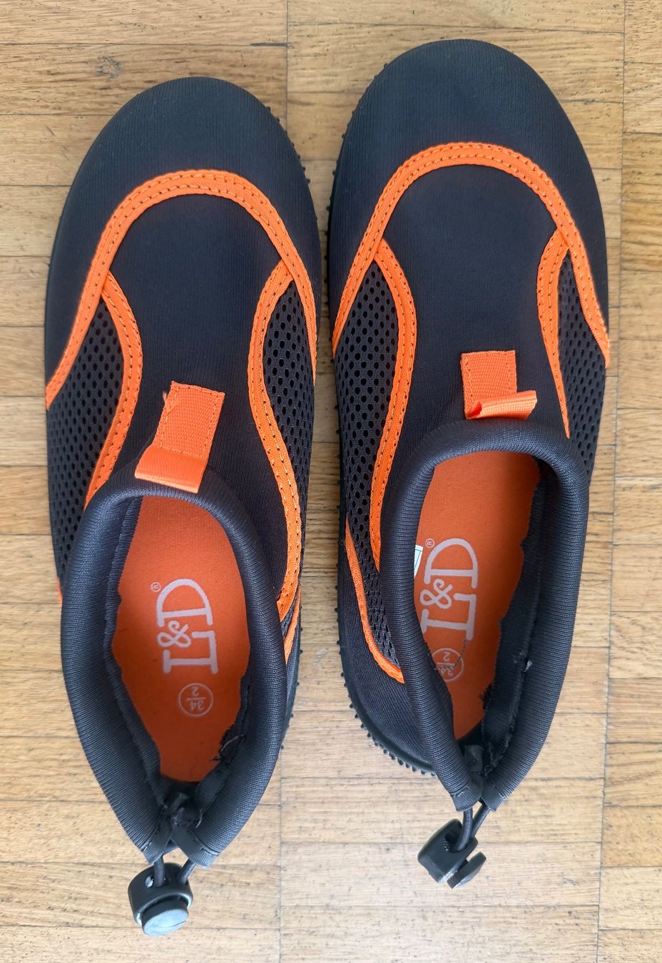 Chaussures garçon: neue Badeschuhe Grösse 34 – D'occasion à Zürich par giovannisp