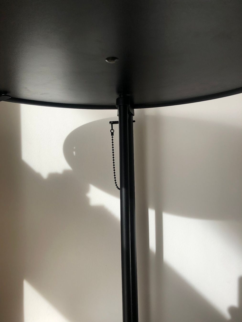 Comodini: Gueridon , table de chevet  Style Eileen Gray – Usato da Genève venduto da san_lb79 2