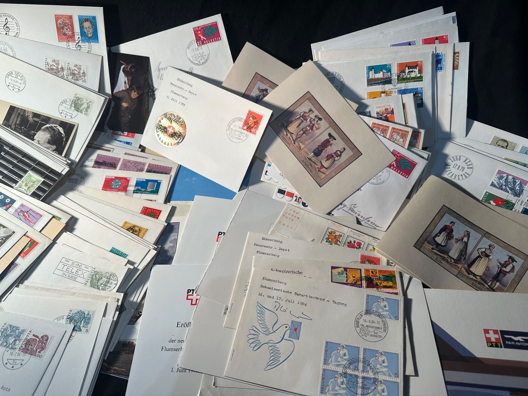 Tous les timbres: Sammlung Briefe Karten Maximumkarten Sonderbriefe FDC usw. – D'occasion à Stettfurt par 2442 1
