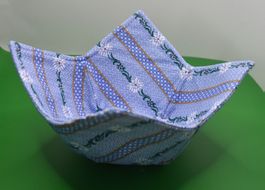 Soup-Bowls oder Fonduebrotkörbchen Stoff in Edelweiss blau