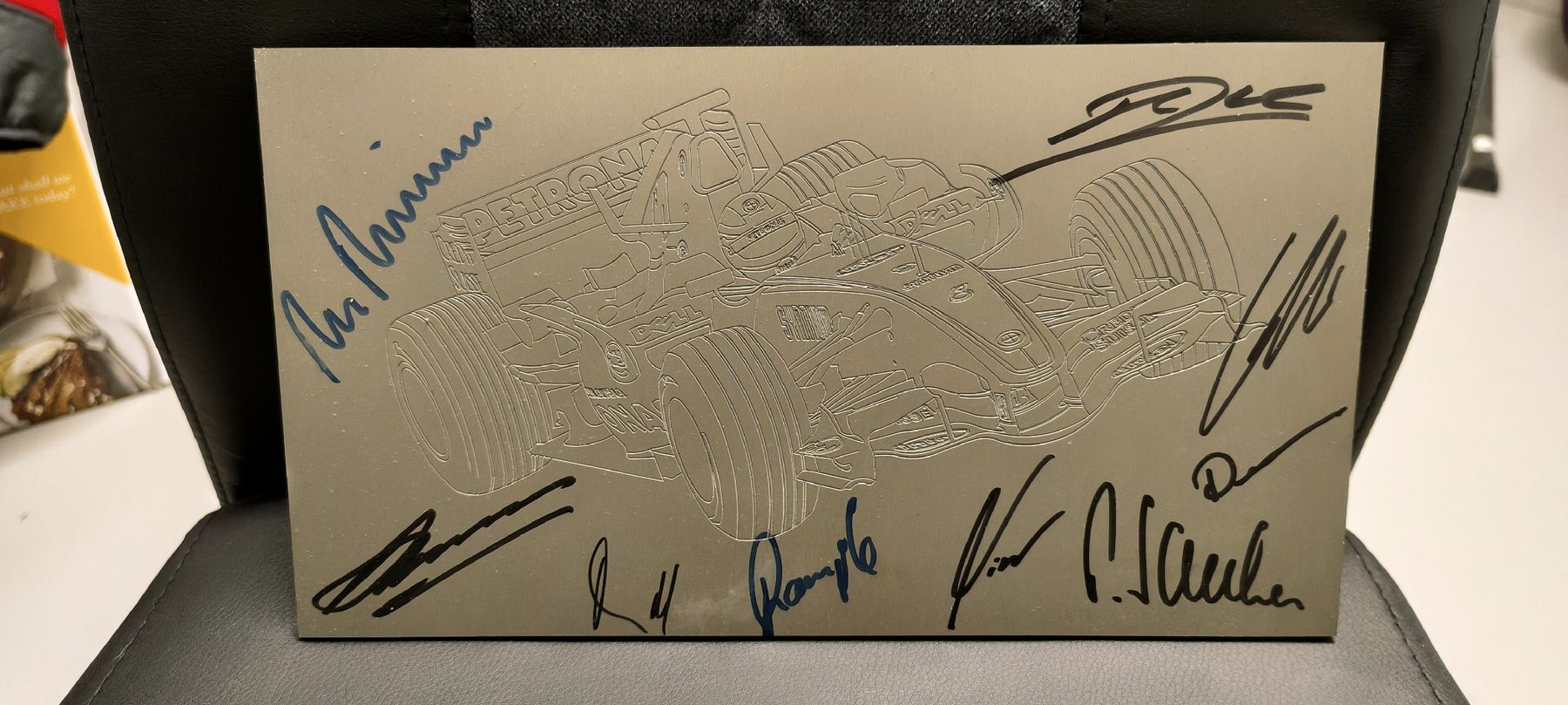 Autographes: Laser Gravur Platte Sauber – D'occasion à Kirchleerau par Truckmen