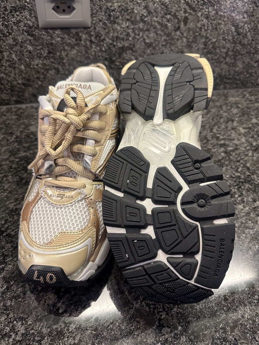Balenciaga Scarpe da uomo: Balenciaga Runner Sneaker – Nuovo (secondo la descrizione) da Widnau venduto da ces_d8xn 3
