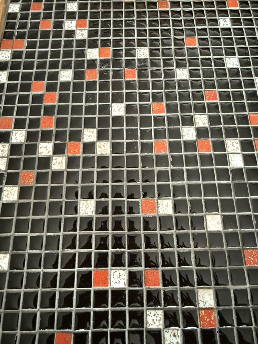 Tavoli: Retro Couchtisch mit Mosaikplatte – Usato da Aarburg venduto da Schatzaffe 3