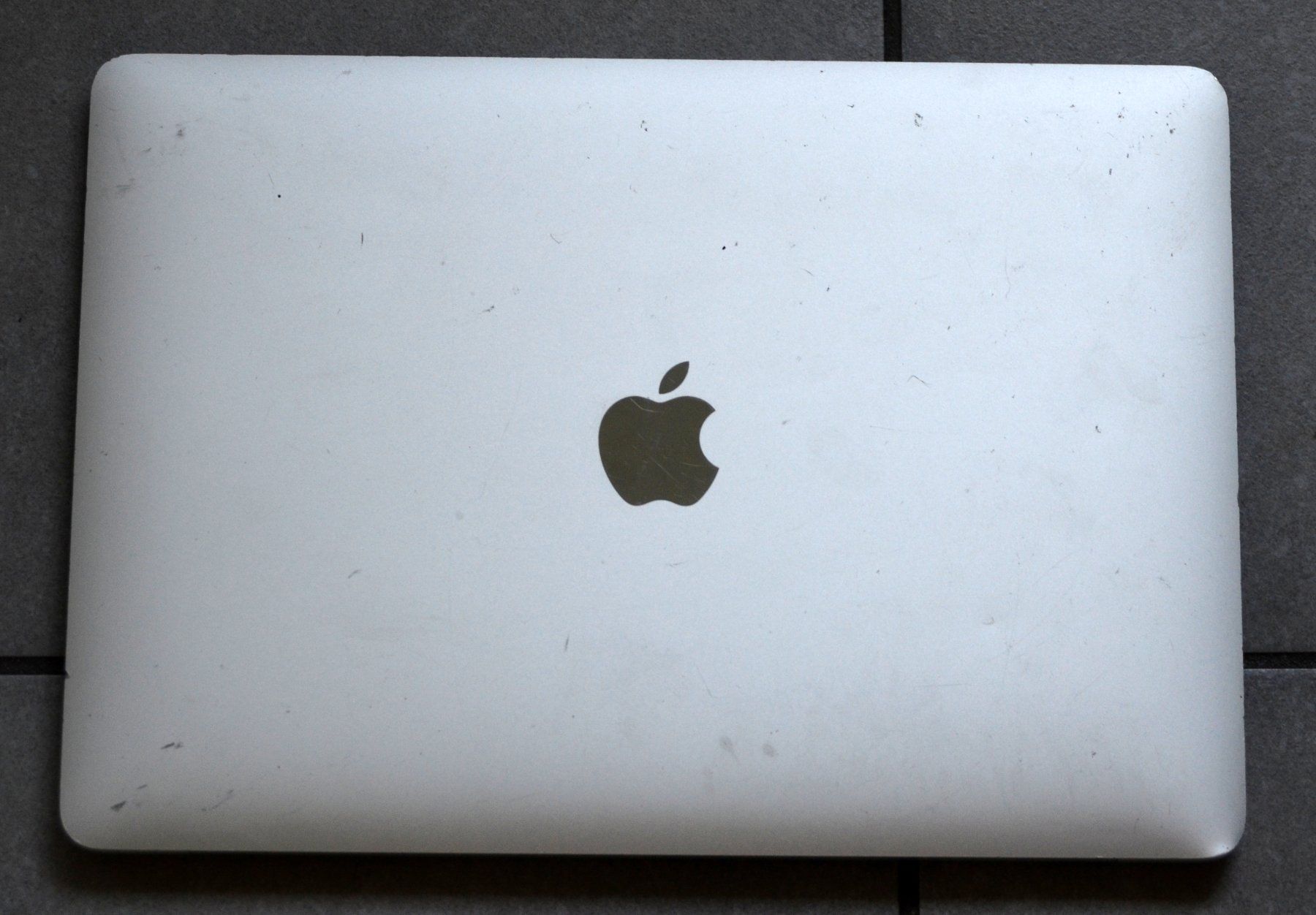 Apple Notebook: Apple Macbook Air A2337  13" – Difettoso da Collonges venduto da arashee 2