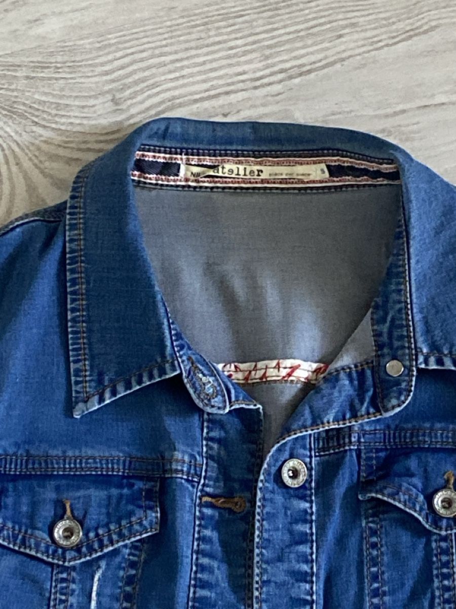 Nile Gilets & Westen: Nile Jeansgilet – Neu (gemäss Beschreibung) aus Wiesendangen von Jafani 1