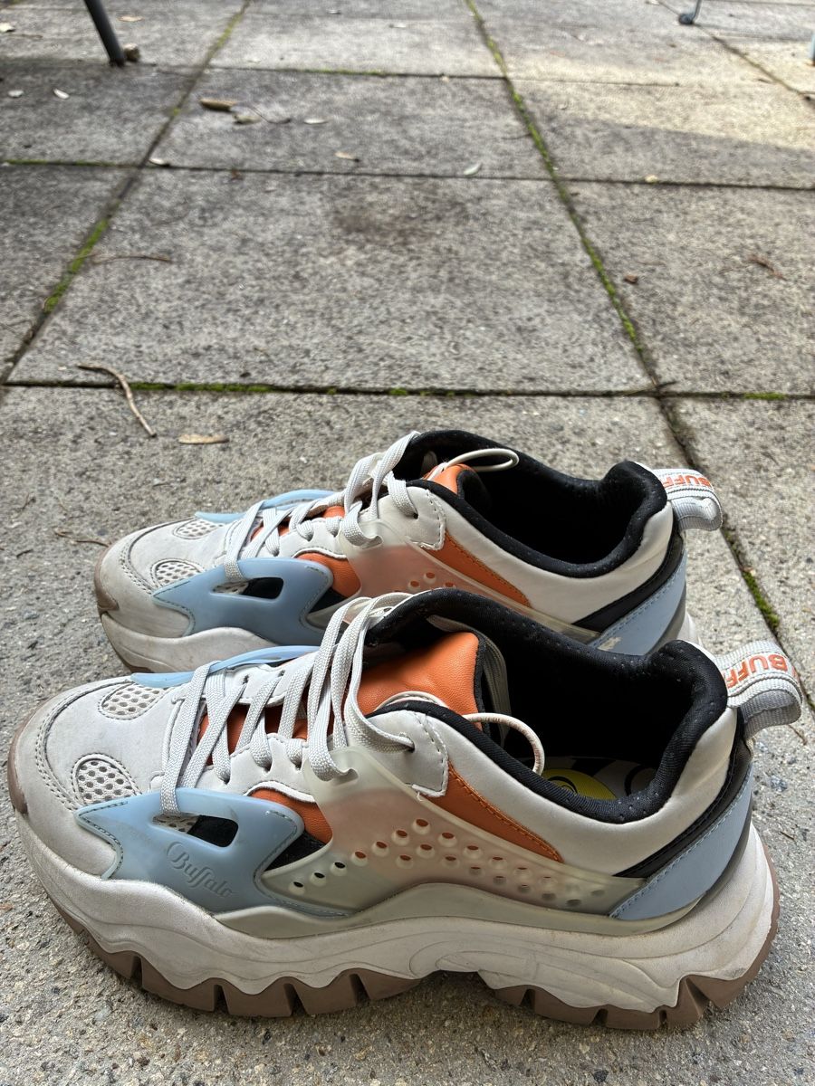 Buffalo Scarpe da donna: Buffalo - EUR 39 – Usato da Zuoz venduto da noe_g2f5 4