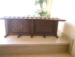 Wandgarderobe aus Holz